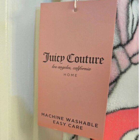 JUICY COURURE Pink Bow Plush Printed Blanket 60” x 90” - Picture 5 of 6
